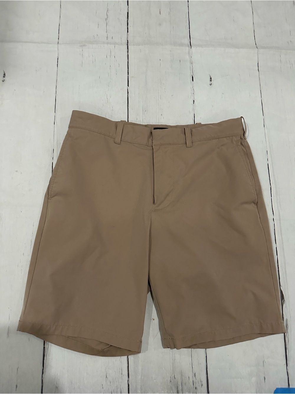 J. Crew Factory Men's Khaki Flat-Front tech Shorts 31 inch waist 9 inch seam